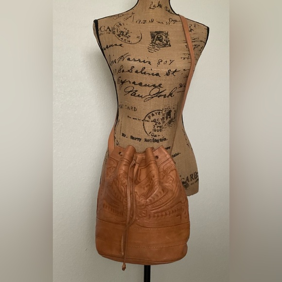 Y2K Vintage Cute Leather Bucket Style Bag, Hand Made In Paraguay - Picture 5 of 14